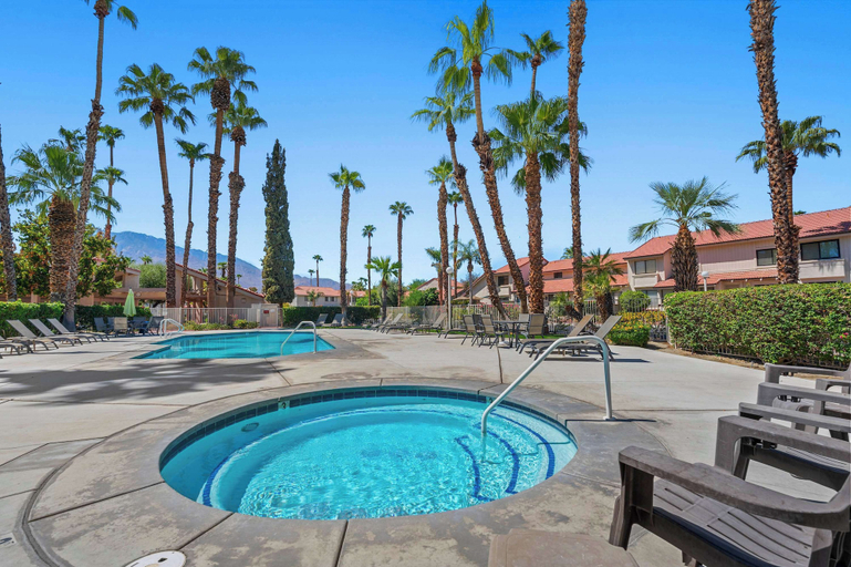 Sport & Beauty 5, The 14th Fairway Delight 4Bd W/community Pool!, Riverside