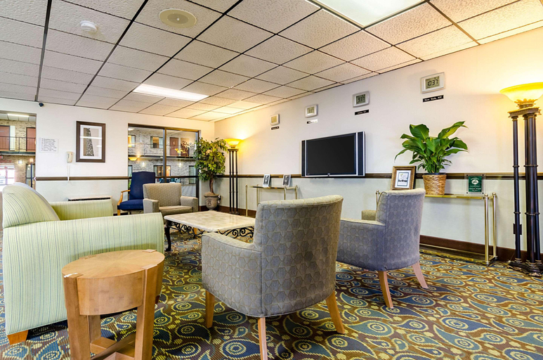 Public Area 2, Wyndham Garden Salina Conference Center, Saline