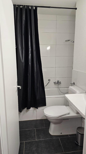 Bathroom, Messe Studio Suites Basel #1, Basel