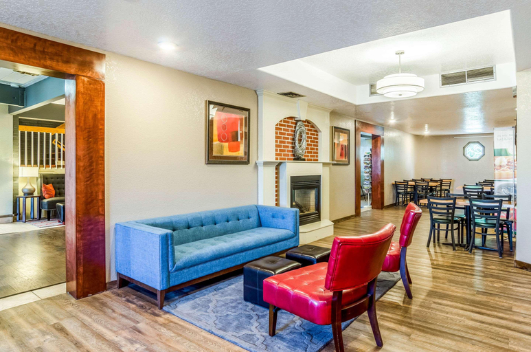 Public Area 2, Quality Inn Buffalo, Johnson