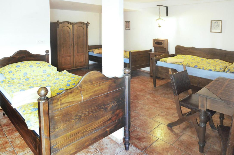 Bedroom 5, Pension Na Stare Poste, Pardubice