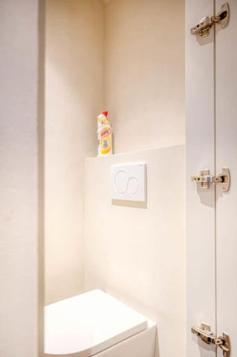 Bathroom 2, Charming Attic Studio in Ghent, Oost-Vlaanderen