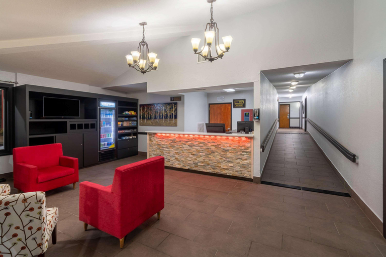Public Area 2, Ramada by Wyndham Maggie Valley, Haywood