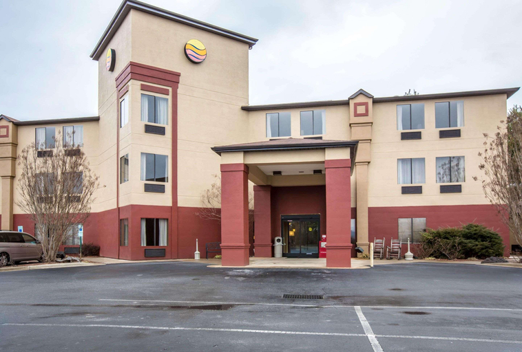 Exterior & Views 2, Comfort Inn, Macon