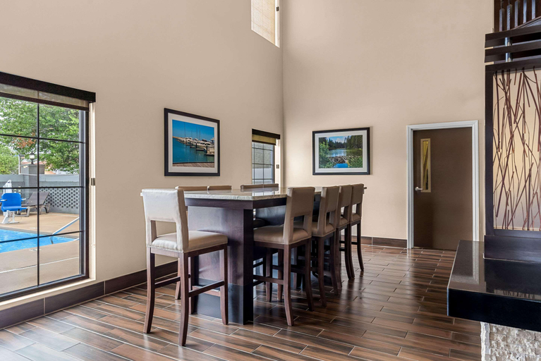 Public Area 2, Comfort Suites near Camp Lejeune, Onslow