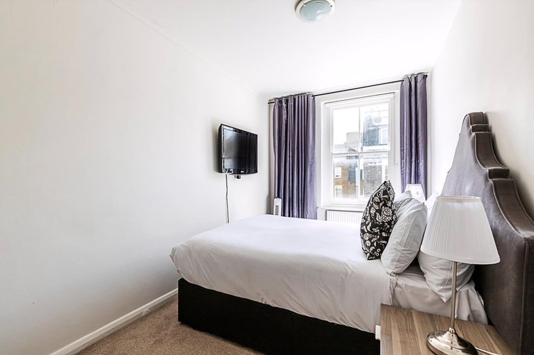 Bedroom 3, Notting Hill Charm Apartment, London