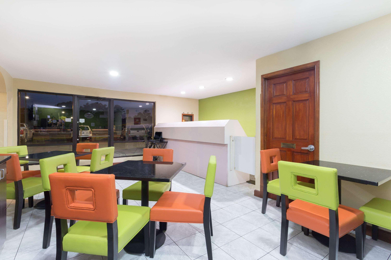 Public Area 3, Super 8 by Wyndham Brunswick/St Simons Island Area, Glynn
