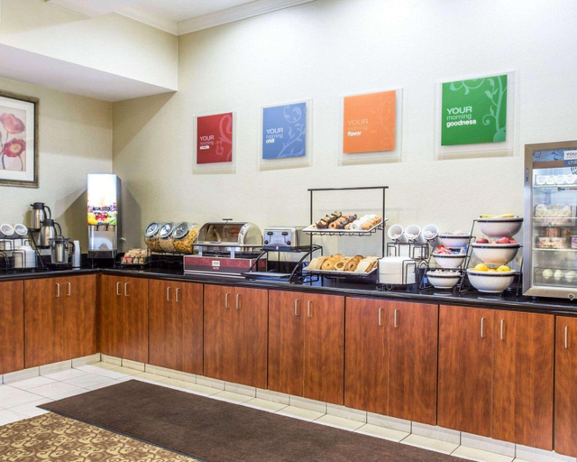 Food & Drinks 5, Comfort Inn & Suites Orangeburg, Orangeburg