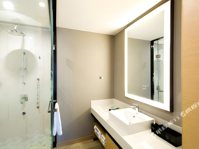 Bathroom 3, Hampton by Hilton Chengdu Chunxi Road, Chengdu