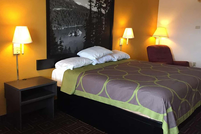 Bedroom 3, Super 8 by Wyndham Seguin, Guadalupe