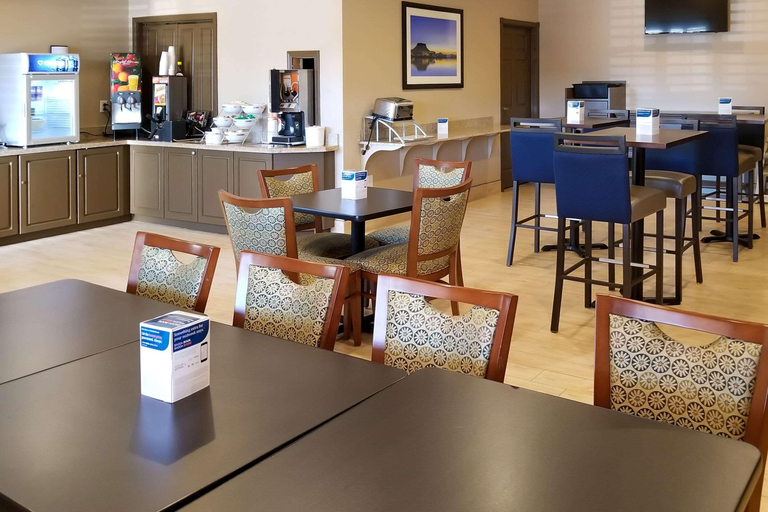 Food & Drinks 5, Comfort Inn & Suites Tempe Phoenix SkyHarbor Airpt, Maricopa