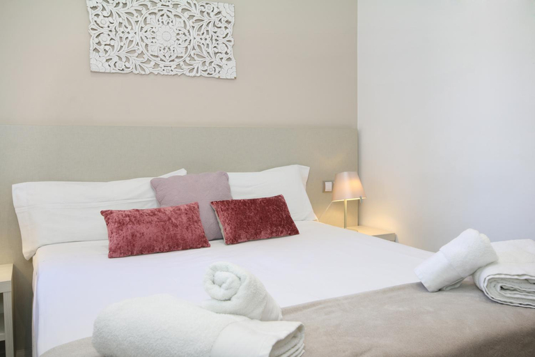 Bedroom 2, Suite Place Barcelona, Barcelona