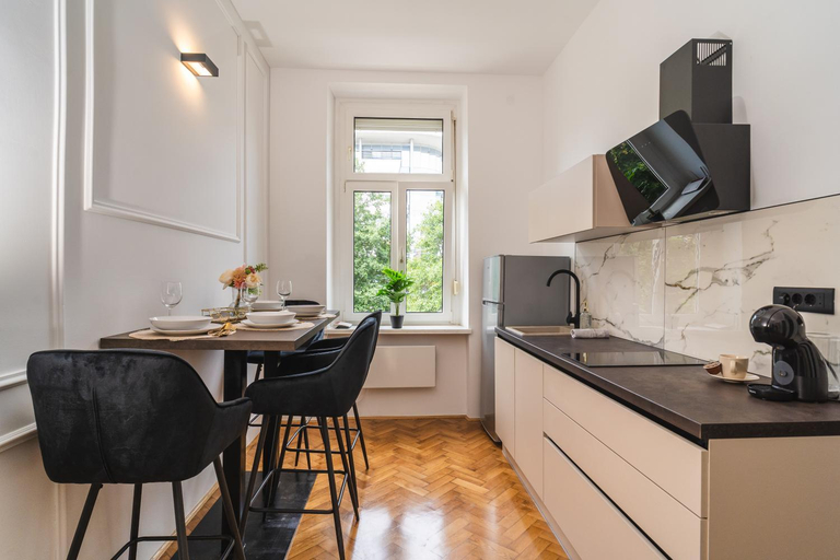 Others 4, HL Apartments, Maribor