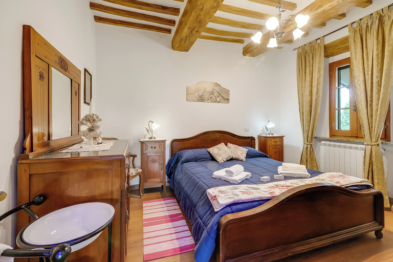 Room 3, Borgo Panicale Apartments, Perugia