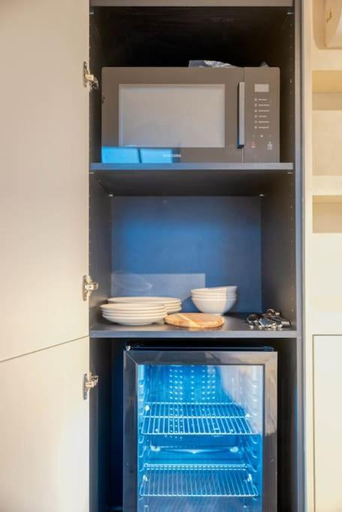 Others 5, Charming Attic Studio in Ghent, Oost-Vlaanderen