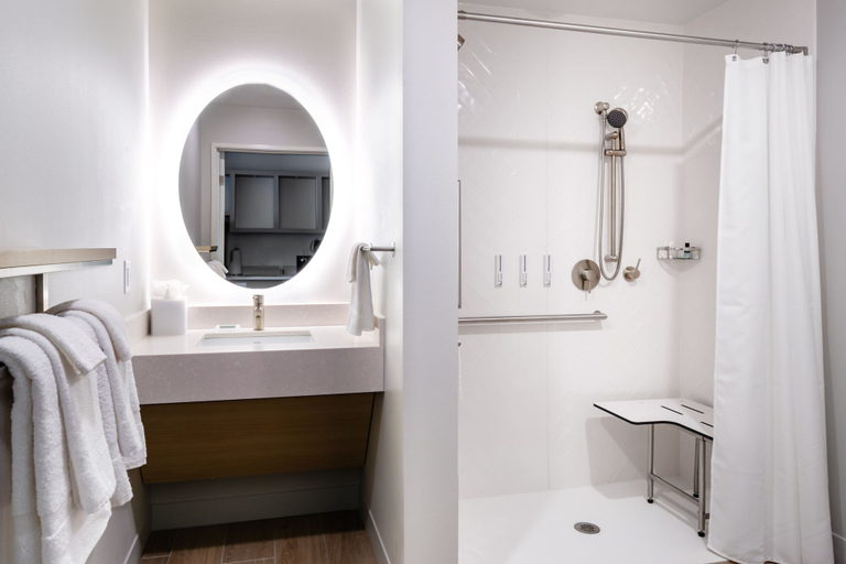 Bathroom 3, TownePlace Suites by Marriott Madison West/Middleton, Dane