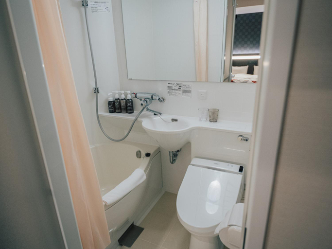 Bathroom 4, KANSEI Kyoto Hachijo, Kyoto
