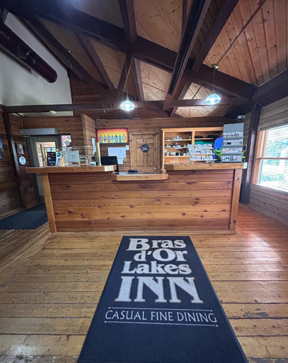 Public Area 3, Bras d'Or Lakes Inn, Richmond
