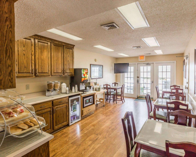 Others 5, Rodeway Inn Sylacauga Hwy 280, Talladega