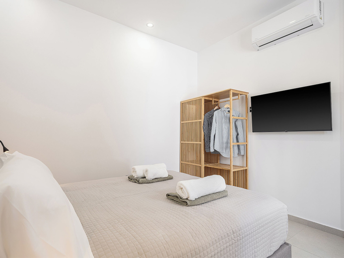 Others 3, Petra Retreat Residence, Crete