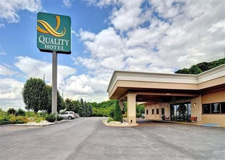 Exterior & Views 2, Quality Hotel and Conference Center Bluefield, Mercer