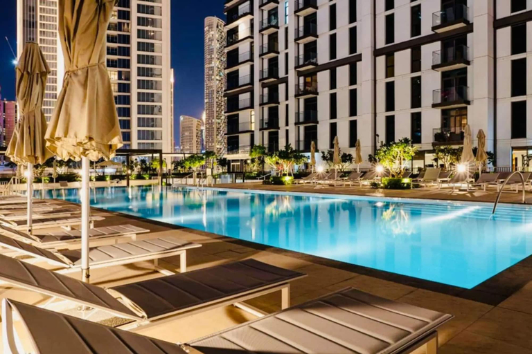 Sport & Beauty 2, Burj Crown Lux Apartment by Dubai Mall, Dubai