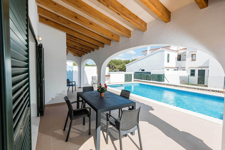 Others 5, Villa Alana, Baleares