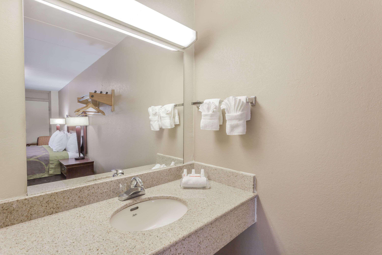 Bathroom 4, Super 8 by Wyndham Manassas, Manassas