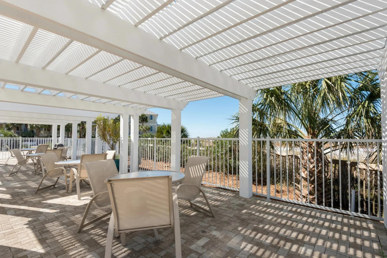 Food & Drinks, Magnolia House #202, Okaloosa