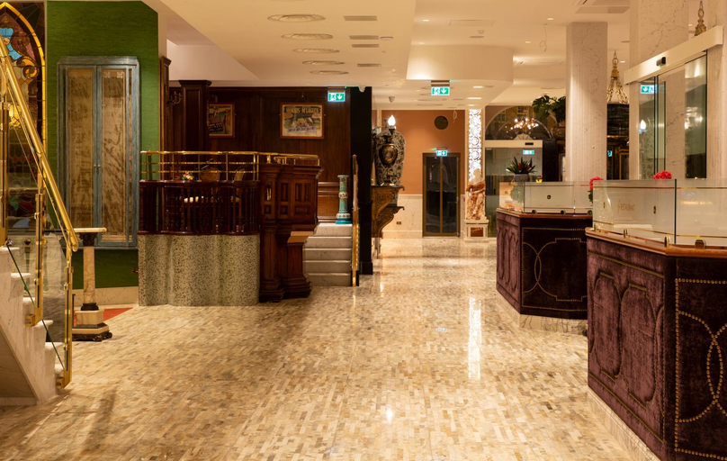 Public Area 3, Lawlors of Naas
