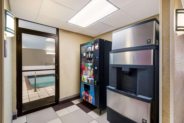 Exterior & Views 2, Quality Inn Des Moines, Polk