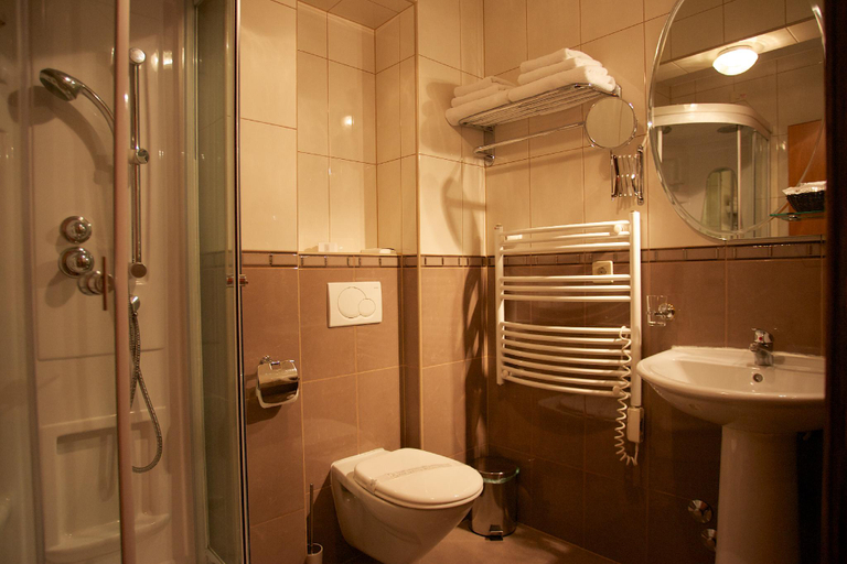 Bathroom 5, Heritage Hotel Pasike, Trogir