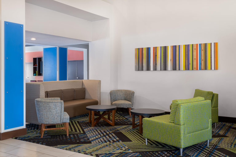 Public Area 5, Holiday Inn Express & Suites SPRING HILL by IHG, Hernando