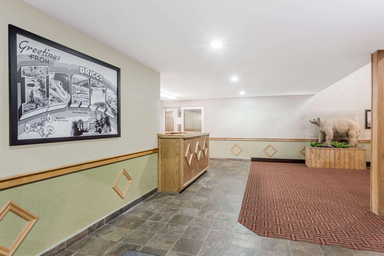 Public Area 2, Super 8 by Wyndham Driggs, Teton