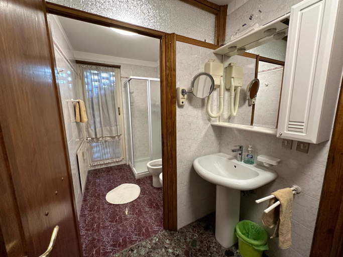 Bathroom 5, Villa Yemaya - camera con bagno privato, Pordenone