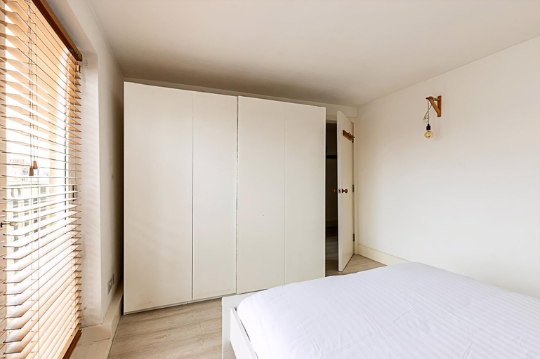 Bedroom 3, Tranquil 2 Bedroom Apartment in East London, London