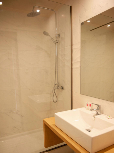 Bathroom 4, Filerimos Village Hotel, South Aegean