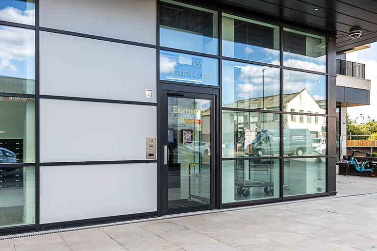 Exterior & Views 2, Contemporary Two Bedroom Apartment, London
