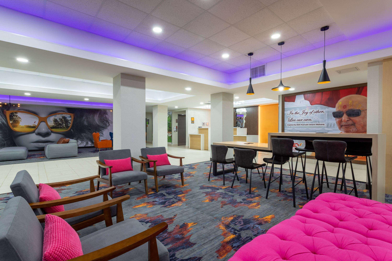 Public Area 2, La Quinta Inn & Suites by Wyndham Augusta/Fort Eisenhower, Columbia