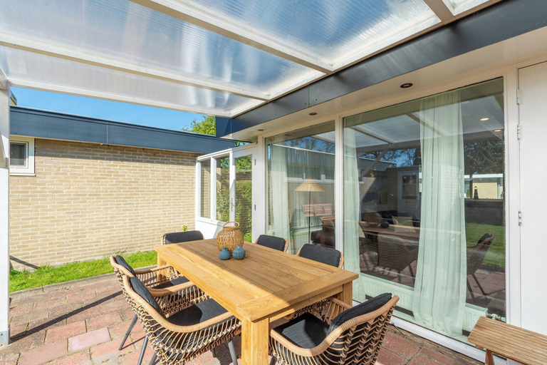 Balcony 3, Modern Home Near Beach, Zijpe