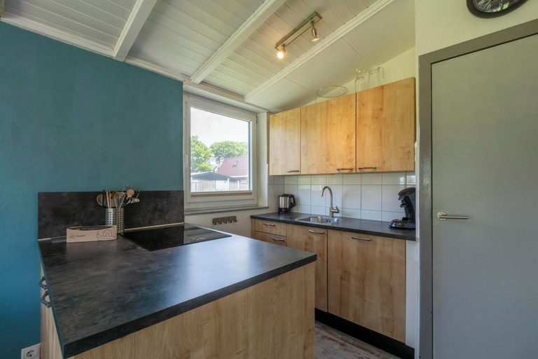 Private kitchen 3, Garnekuul 56 Holiday Home for Family, Zijpe