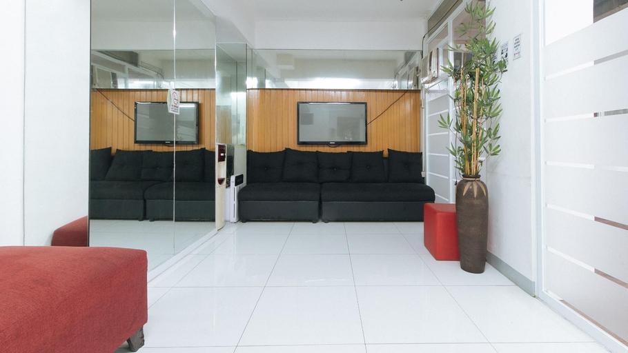 Public Area, RedDoorz Plus @ Cosmo Hotel & Studio Suites Kamuning, Quezon City