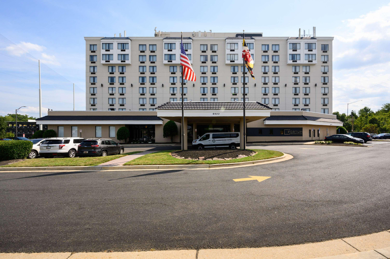 Exterior & Views 1, Harborside Hotel, Prince George's
