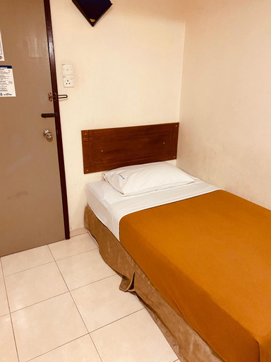 Bedroom 2, Coastal Park Hotel, Malacca City