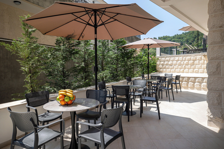 Food & Drinks 5, Adriatic Residence