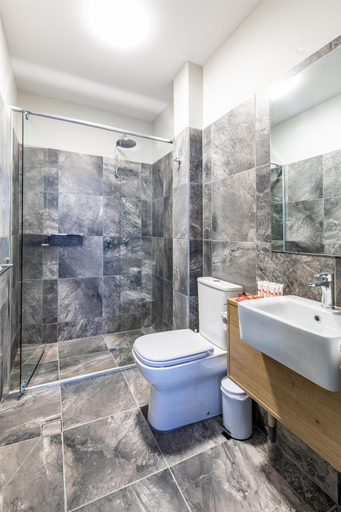 Bathroom 7