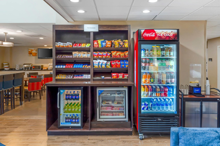 Food & Drinks 5, Comfort Suites Raleigh Walnut Creek, Wake