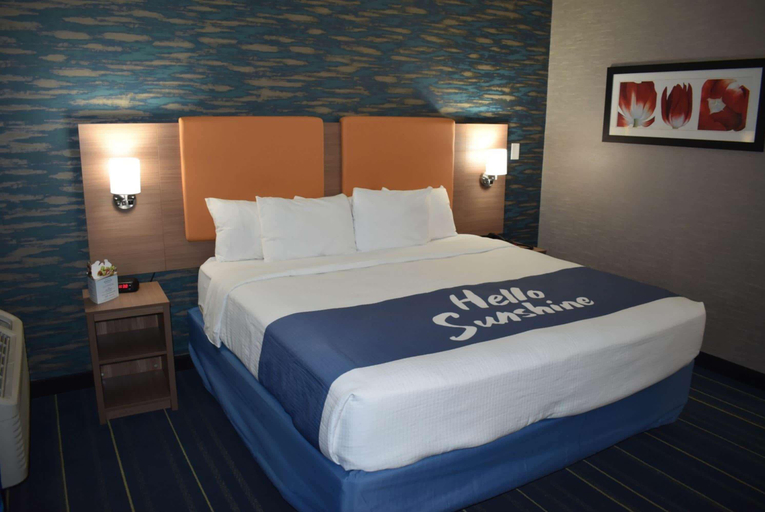Bedroom 5, Days Inn by Wyndham Wayne, Passaic