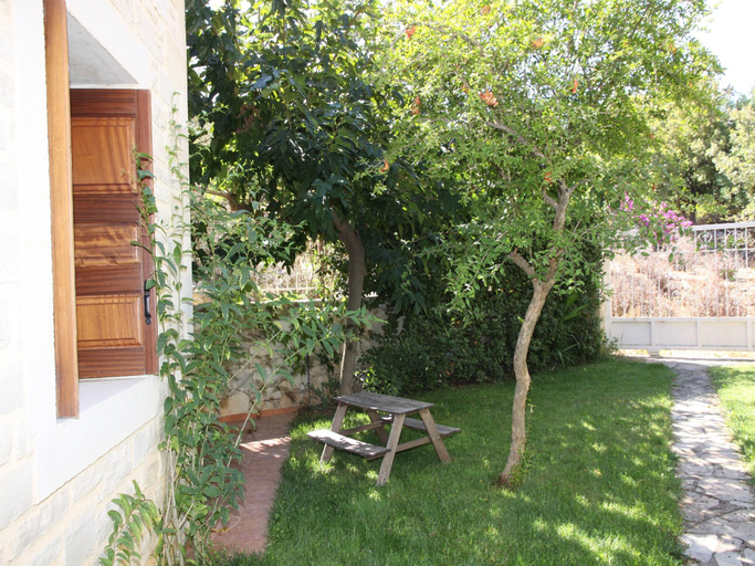 Others 3, Villa in Prines with Cretan Sea Views, Crete