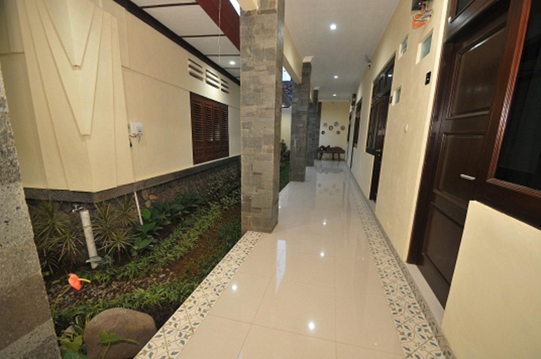 Others 5, Musafir Guesthouse, Solo